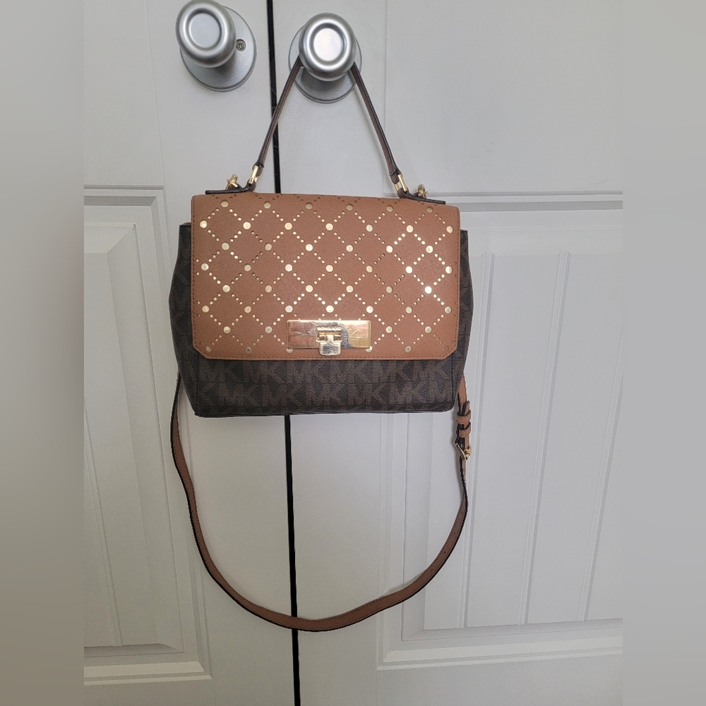 (SOLD) Michael Kors Violet Callie Medium Top Handle Satchel